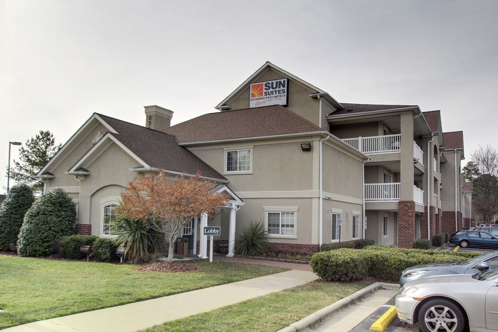 Intown Suites Extended Stay Raleigh Nc - Capital Blvd Exterior photo